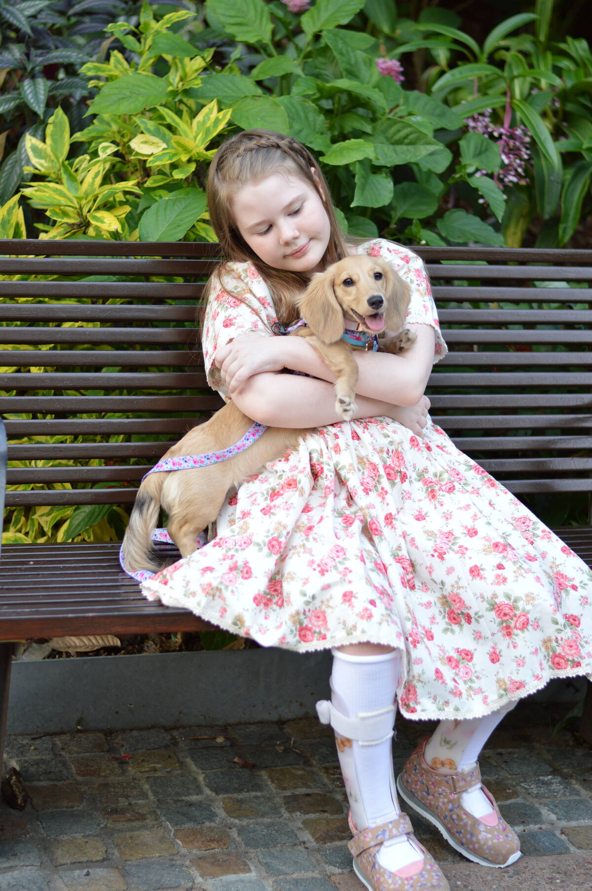 Scarlett with puppy Ava