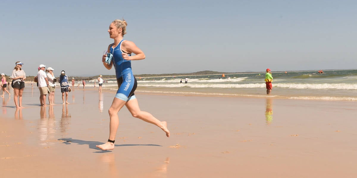 Make A Wish Australia Children's Charity - Team Wish as the Noosa tri on the beach